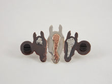 Load image into Gallery viewer, Custom Horse Head(s) Saddle Plate