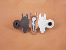 Load image into Gallery viewer, Custom Horse Head(s) Saddle Plate