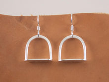 Load image into Gallery viewer, Simply Stirrup Earrings